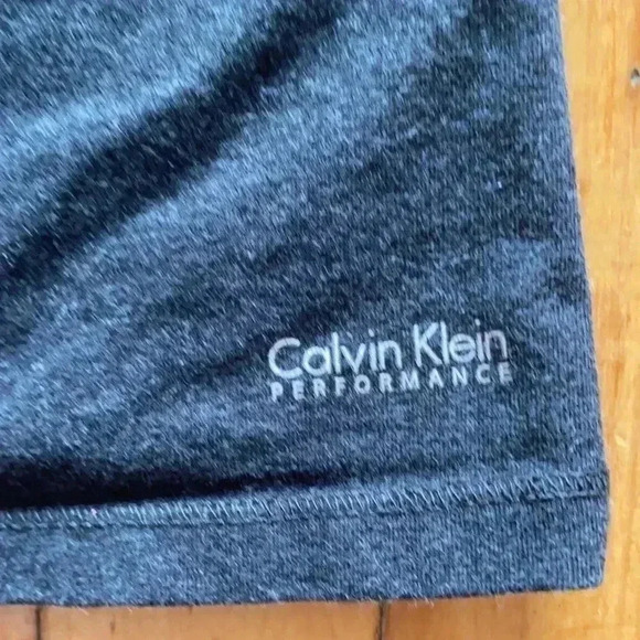 Calvin  klein workout top with built in bra - Picture 2 of 6